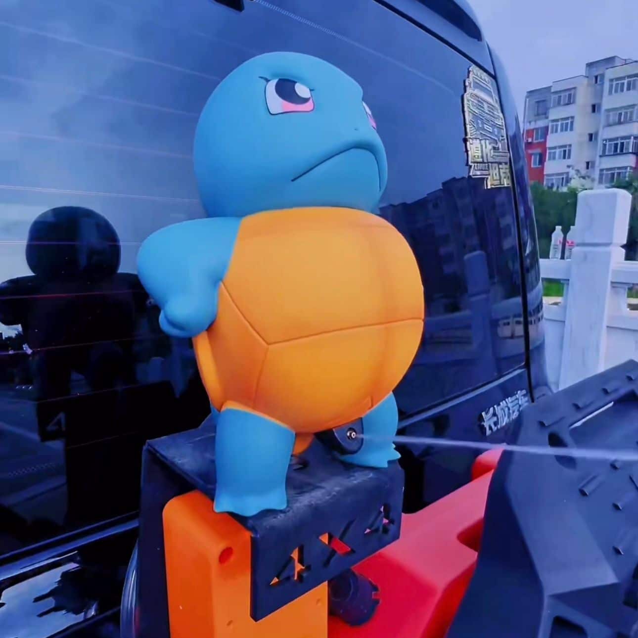 Hilarious Squirtle Water Sprayer – The Ultimate Traffic Prank!